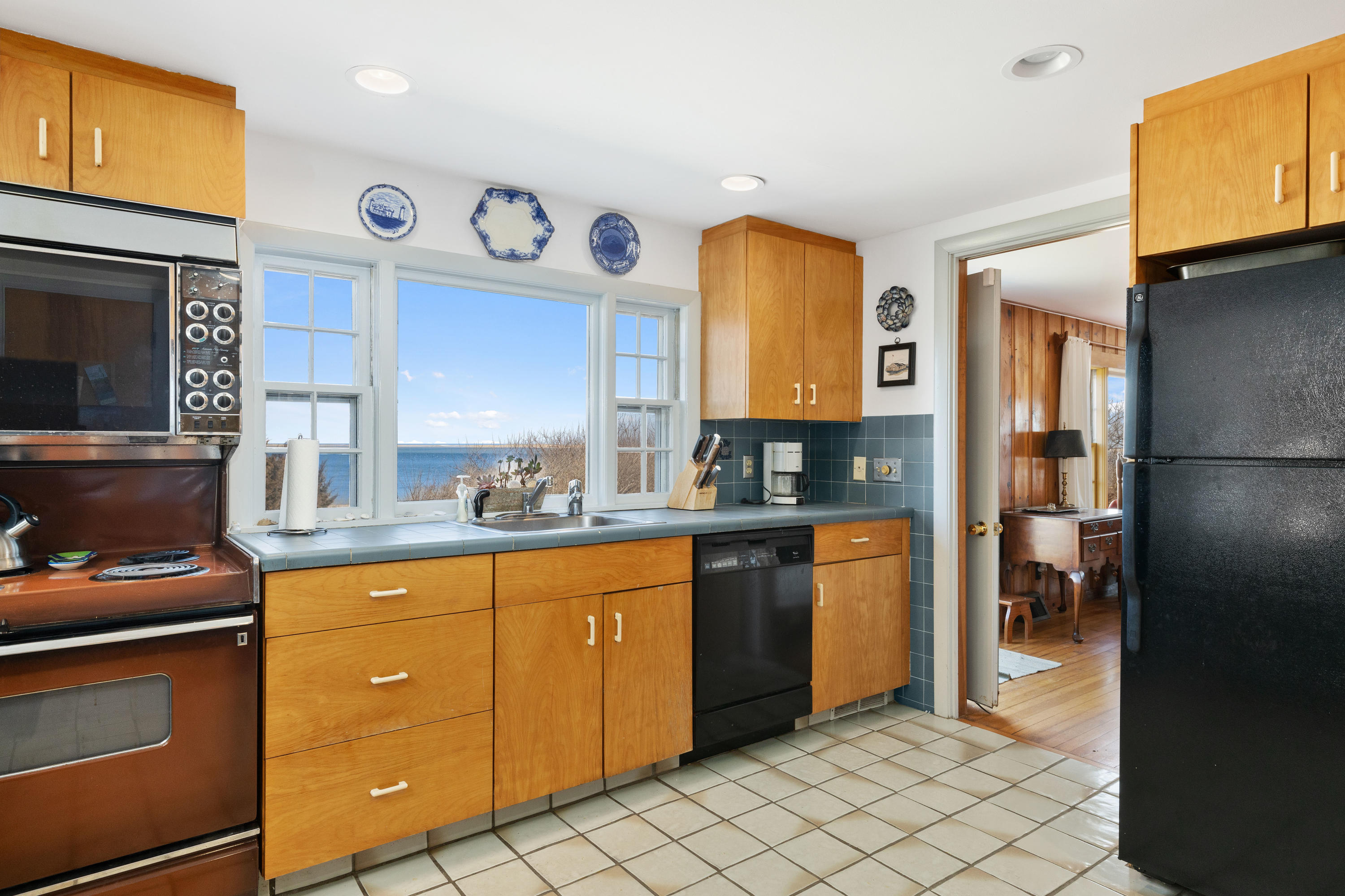 229 Scatteree Road North Chatham, MA 02650 - Photo 15 of 36 229ScaLR-14