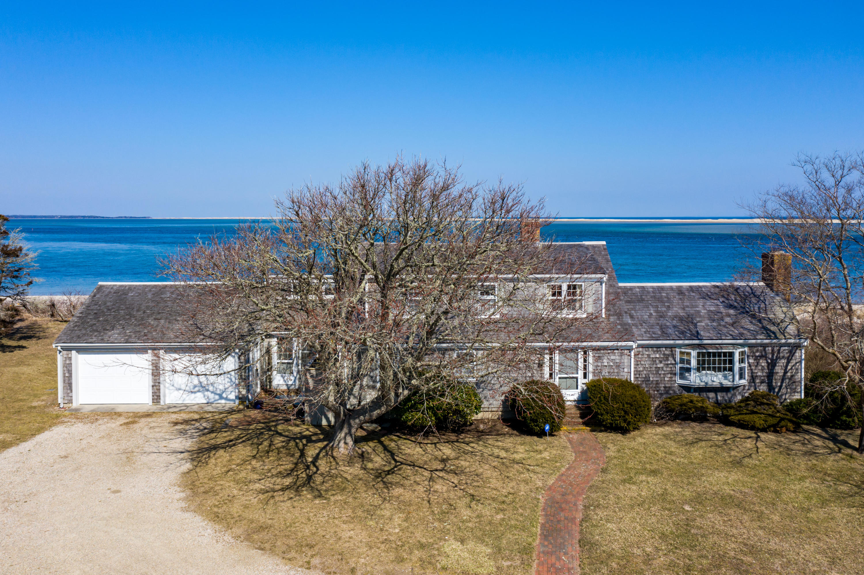 229 Scatteree Road North Chatham, MA 02650 - Photo 2 of 36 229ScaLR-60