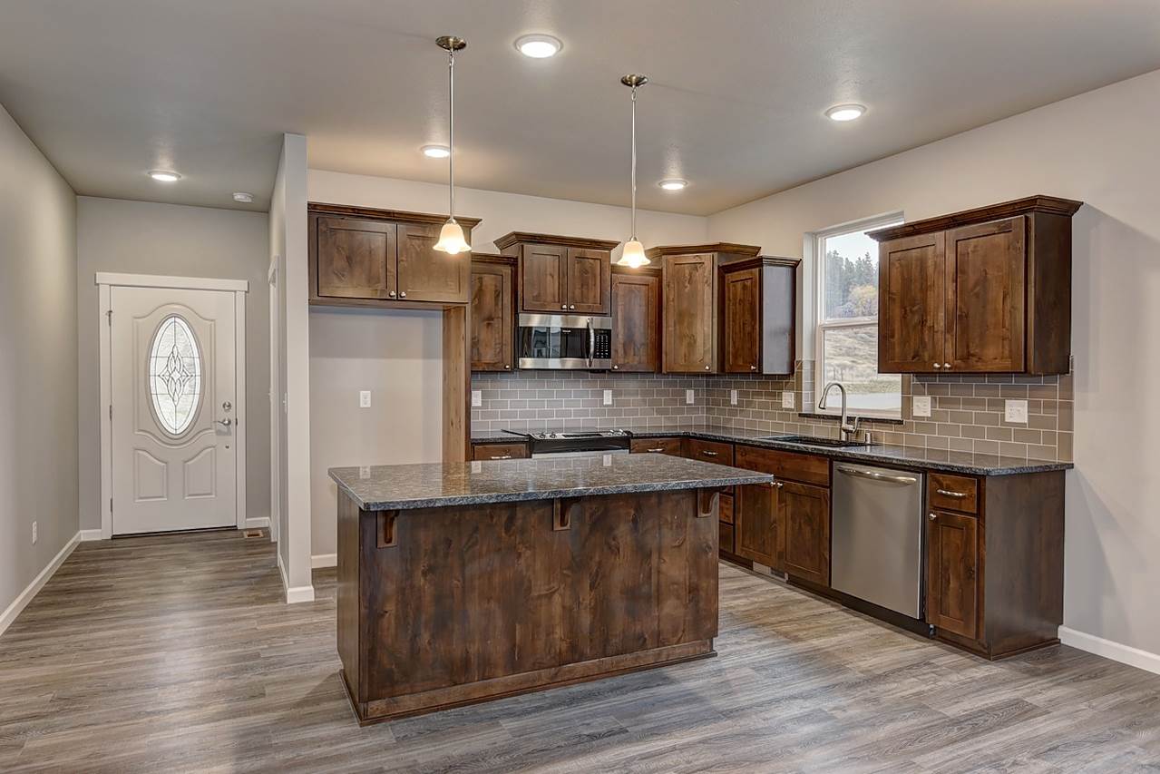 9222 East Wabash Road Spokane, WA 99206 - Photo 3 of 20