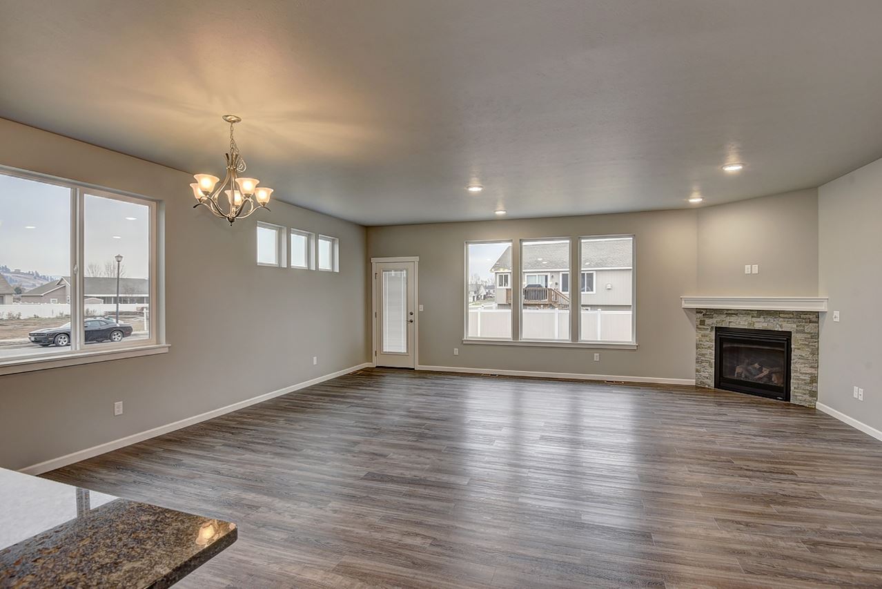 9222 East Wabash Road Spokane, WA 99206 - Photo 4 of 20
