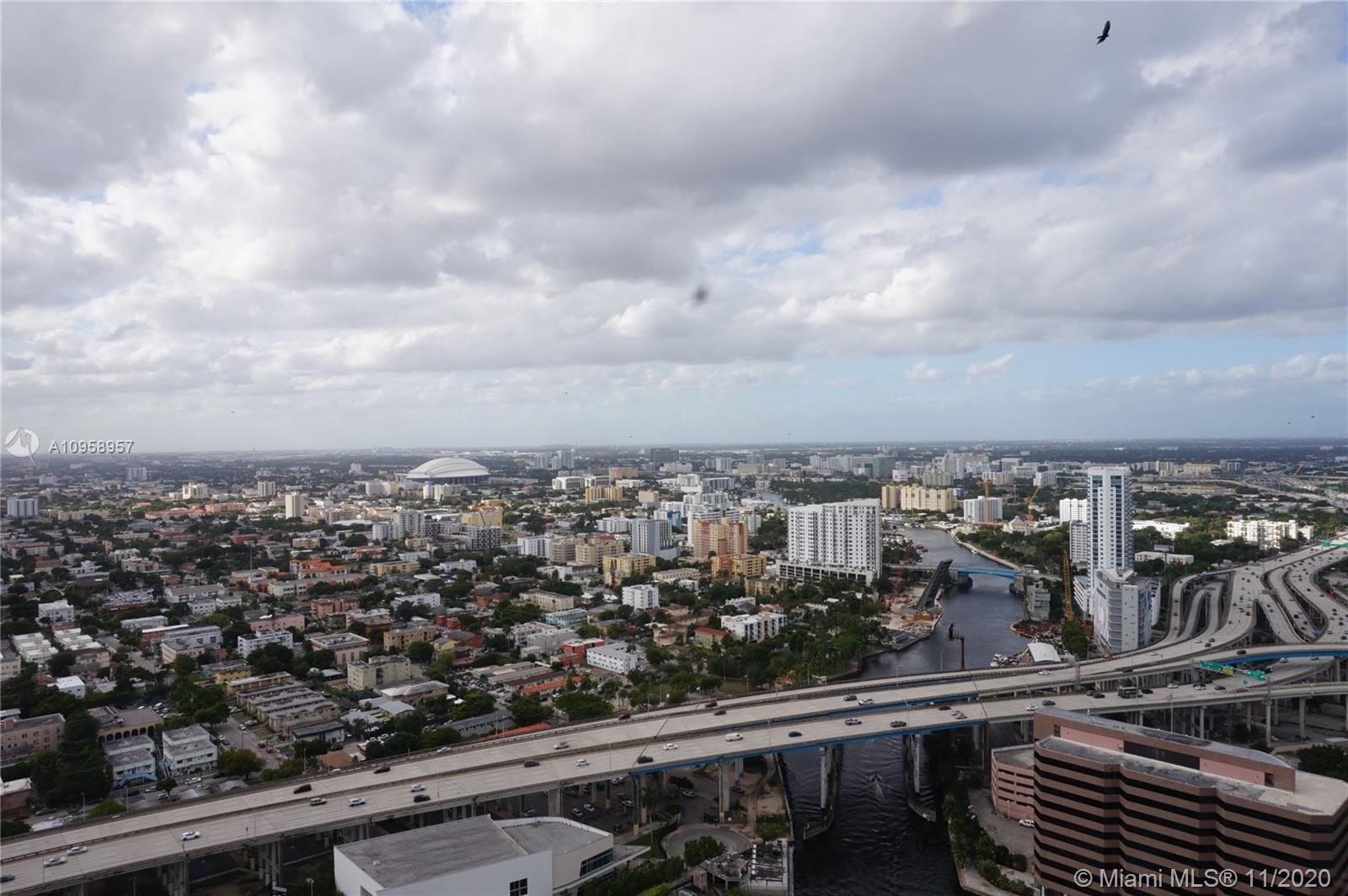185 Southwest 7th Street, Unit 4000 Miami, FL 33130 - Photo 21 of 25