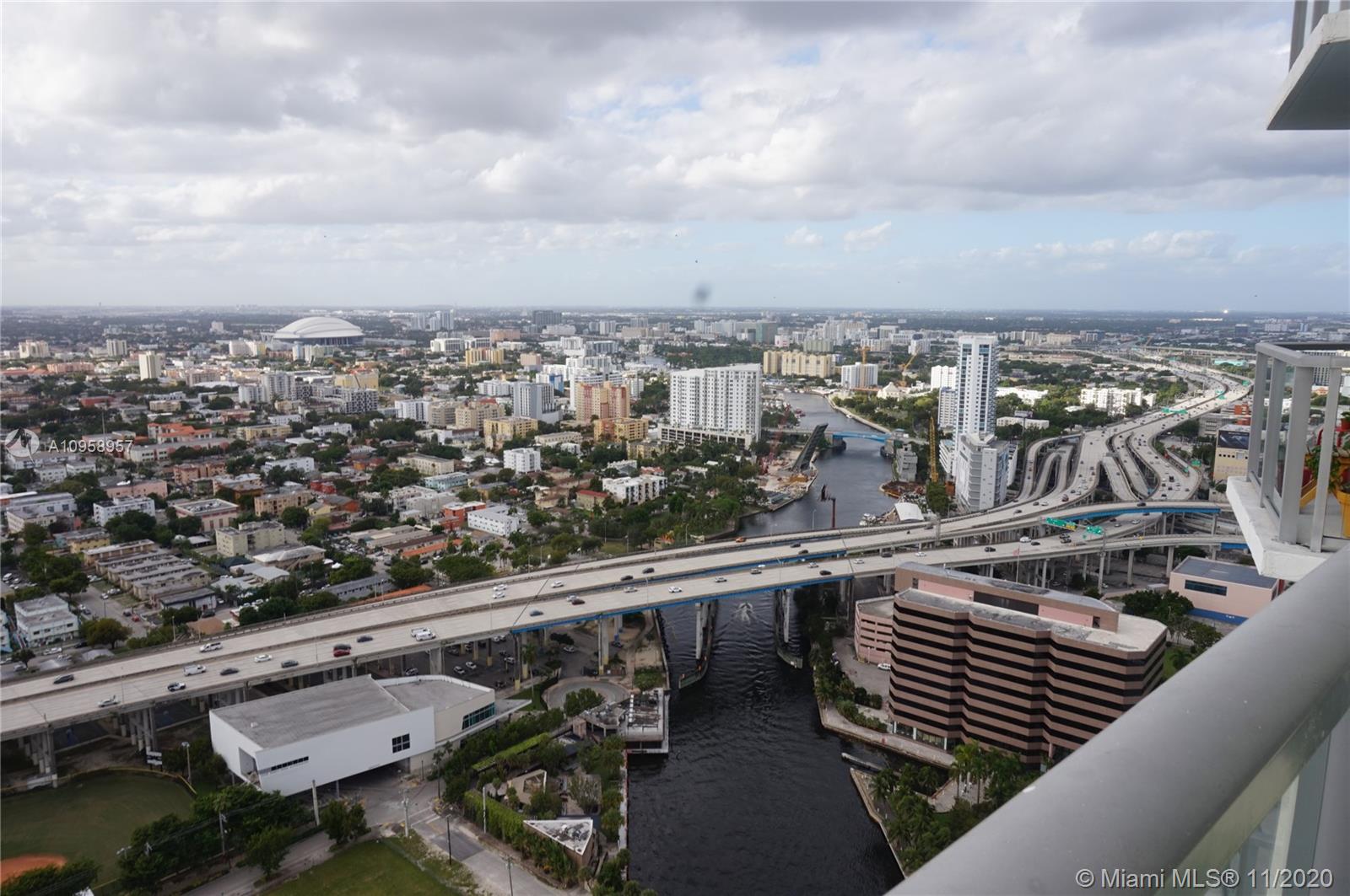 185 Southwest 7th Street, Unit 4000 Miami, FL 33130 - Photo 22 of 25