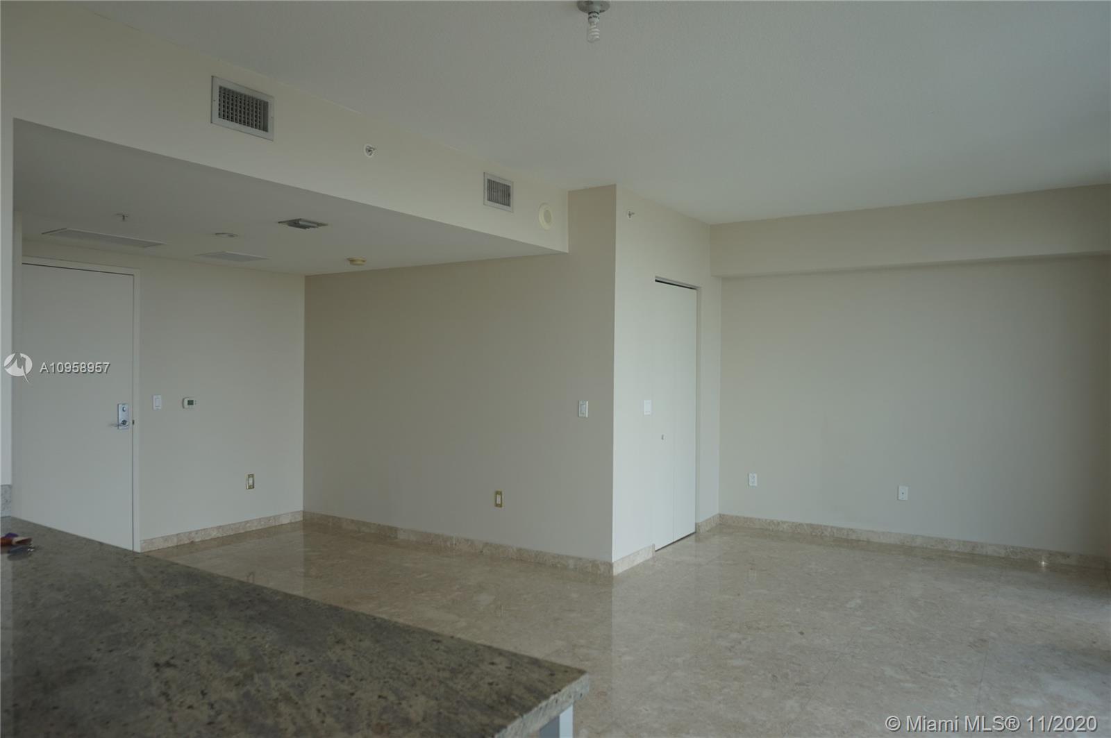 185 Southwest 7th Street, Unit 4000 Miami, FL 33130 - Photo 4 of 25