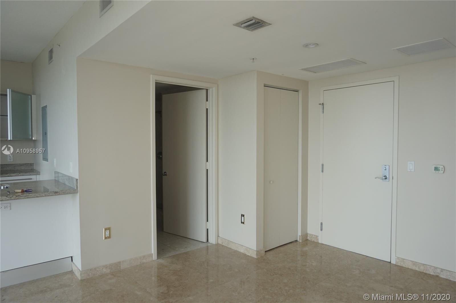 185 Southwest 7th Street, Unit 4000 Miami, FL 33130 - Photo 5 of 25