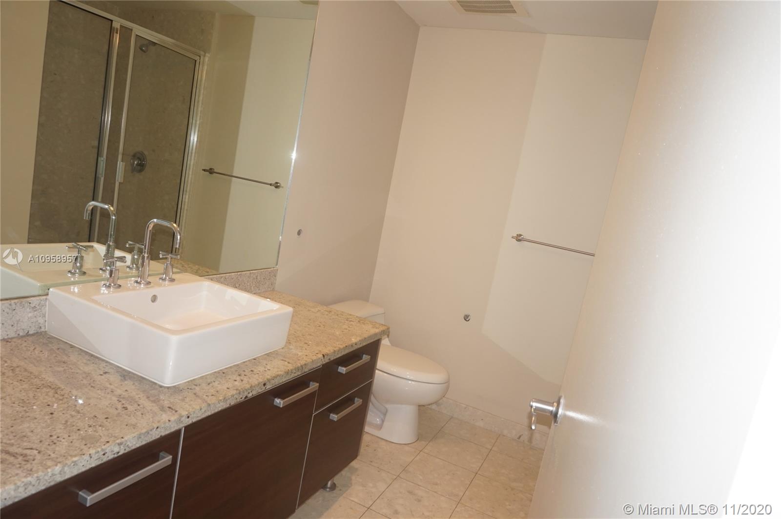 185 Southwest 7th Street, Unit 4000 Miami, FL 33130 - Photo 8 of 25