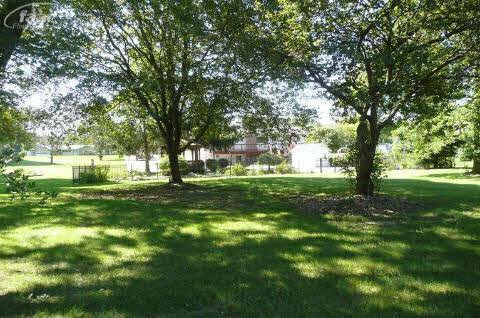 1125 East Hill Road Flint, MI 48507 - Photo 17 of 17 20232763-16.JPG
