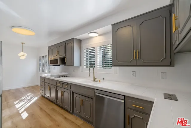 $10,500 | 15974 Tobin Way, Sherman Oaks, CA 91403