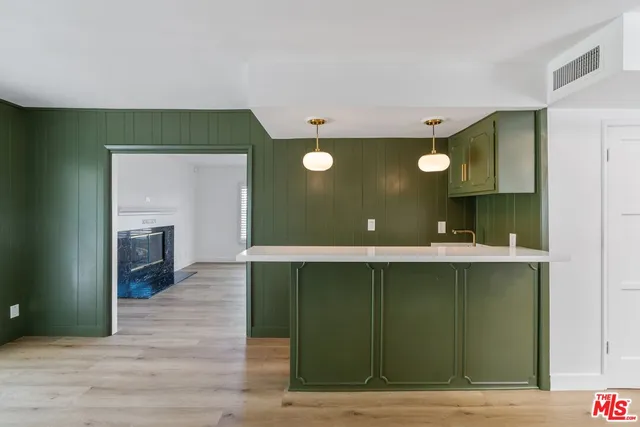 $10,500 | 15974 Tobin Way, Sherman Oaks, CA 91403