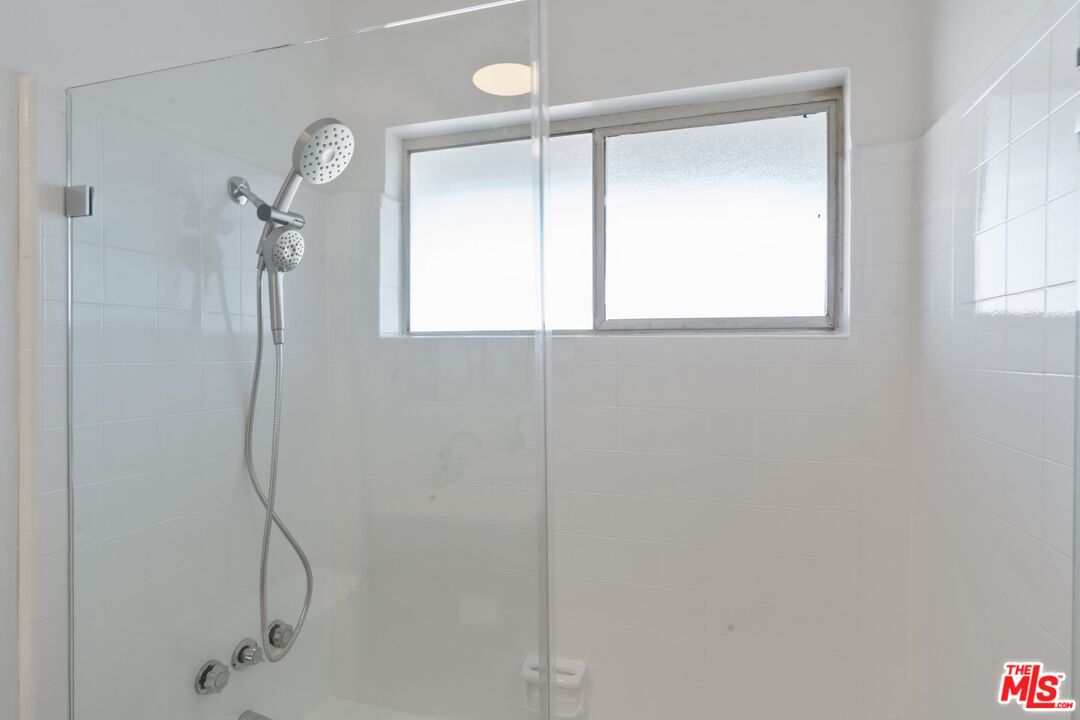 15974 Tobin Way Sherman Oaks, CA 91403 - Photo 34 of 66