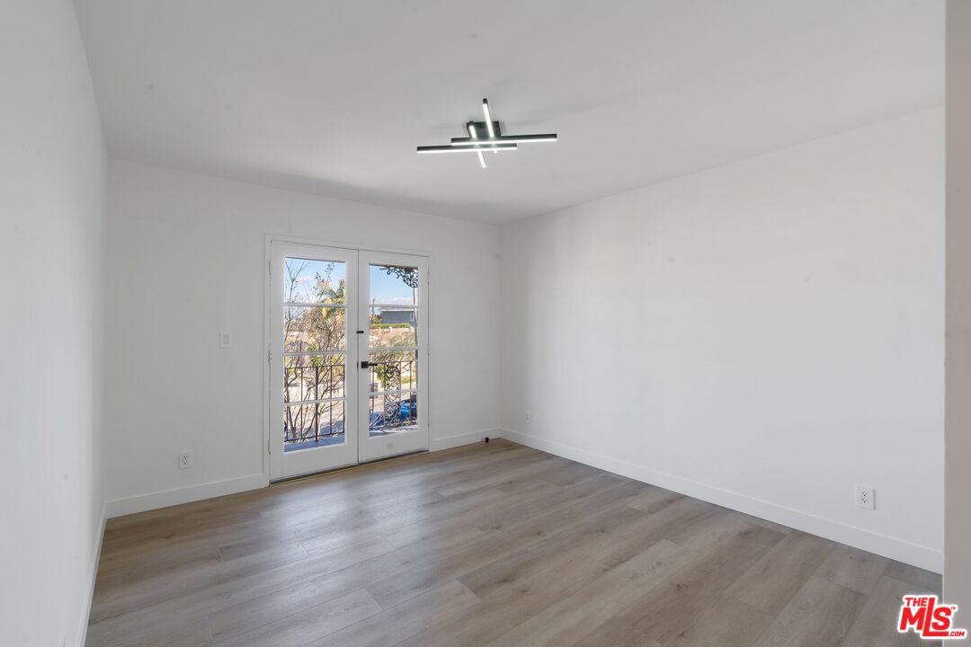 15974 Tobin Way Sherman Oaks, CA 91403 - Photo 35 of 66