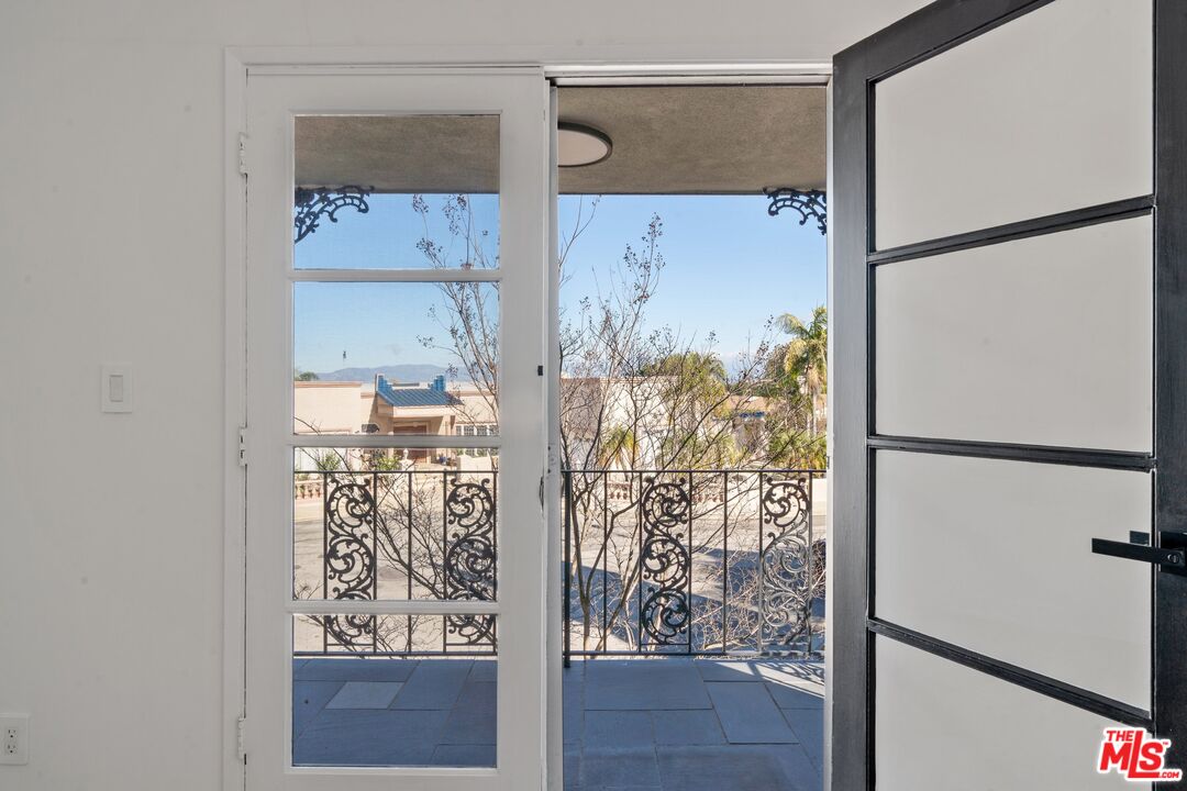 15974 Tobin Way Sherman Oaks, CA 91403 - Photo 36 of 66