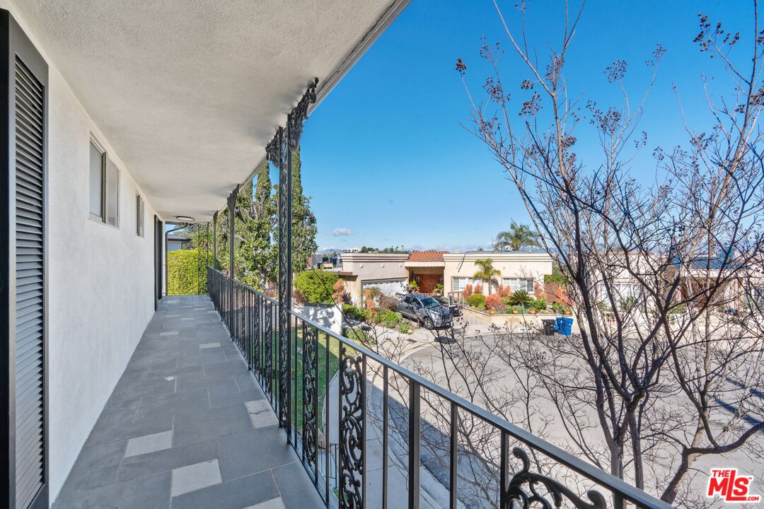 15974 Tobin Way Sherman Oaks, CA 91403 - Photo 37 of 66