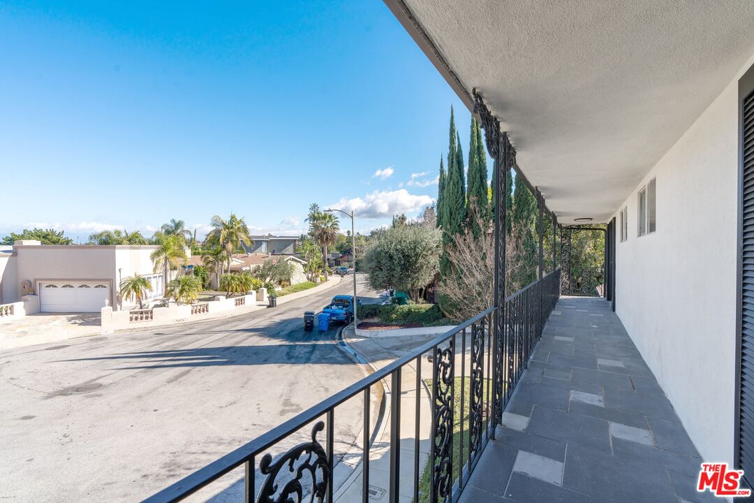 15974 Tobin Way Sherman Oaks, CA 91403 - Photo 42 of 66