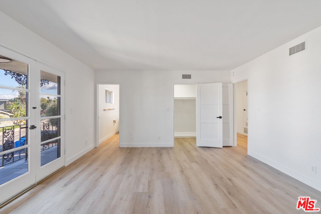 15974 Tobin Way Sherman Oaks, CA 91403 - Photo 43 of 66