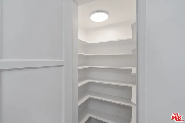 $10,500 | 15974 Tobin Way, Sherman Oaks, CA 91403