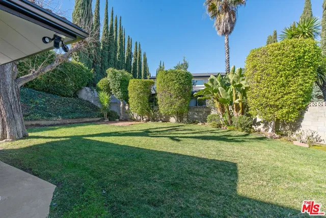 $10,500 | 15974 Tobin Way, Sherman Oaks, CA 91403