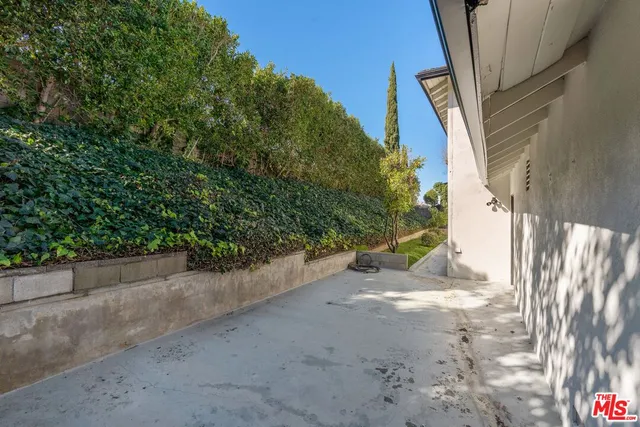 $10,500 | 15974 Tobin Way, Sherman Oaks, CA 91403