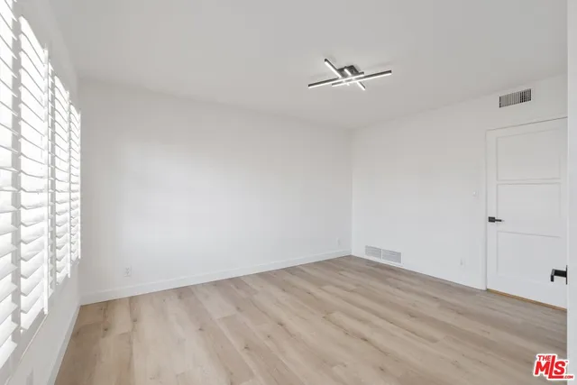 $10,500 | 15974 Tobin Way, Sherman Oaks, CA 91403