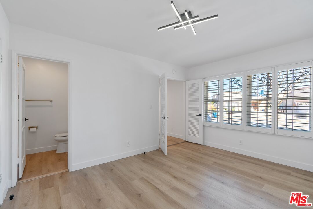 15974 Tobin Way Sherman Oaks, CA 91403 - Photo 9 of 66