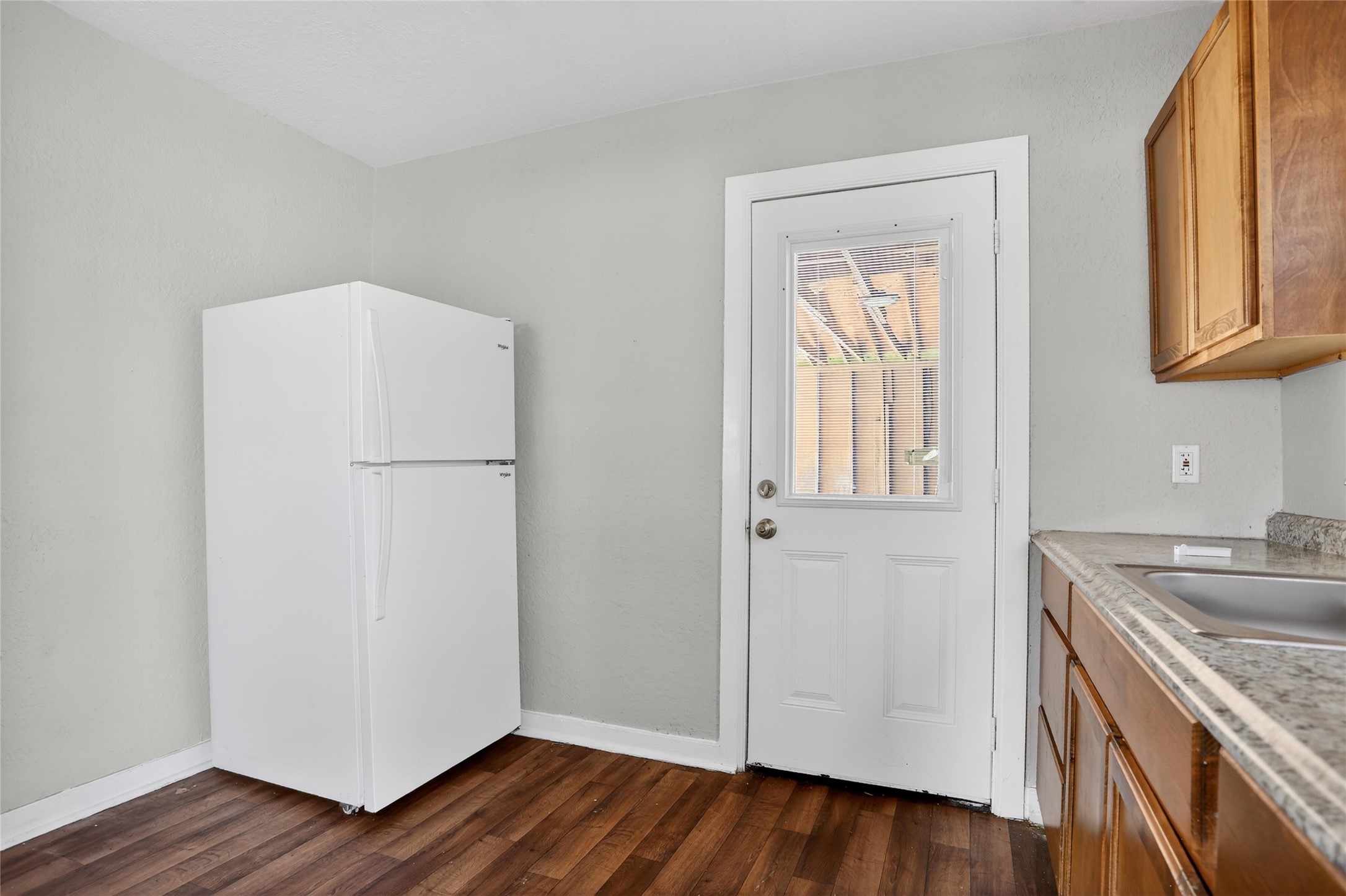 1711-17 West 5th Street Freeport, TX 77541 - Photo 14 of 21