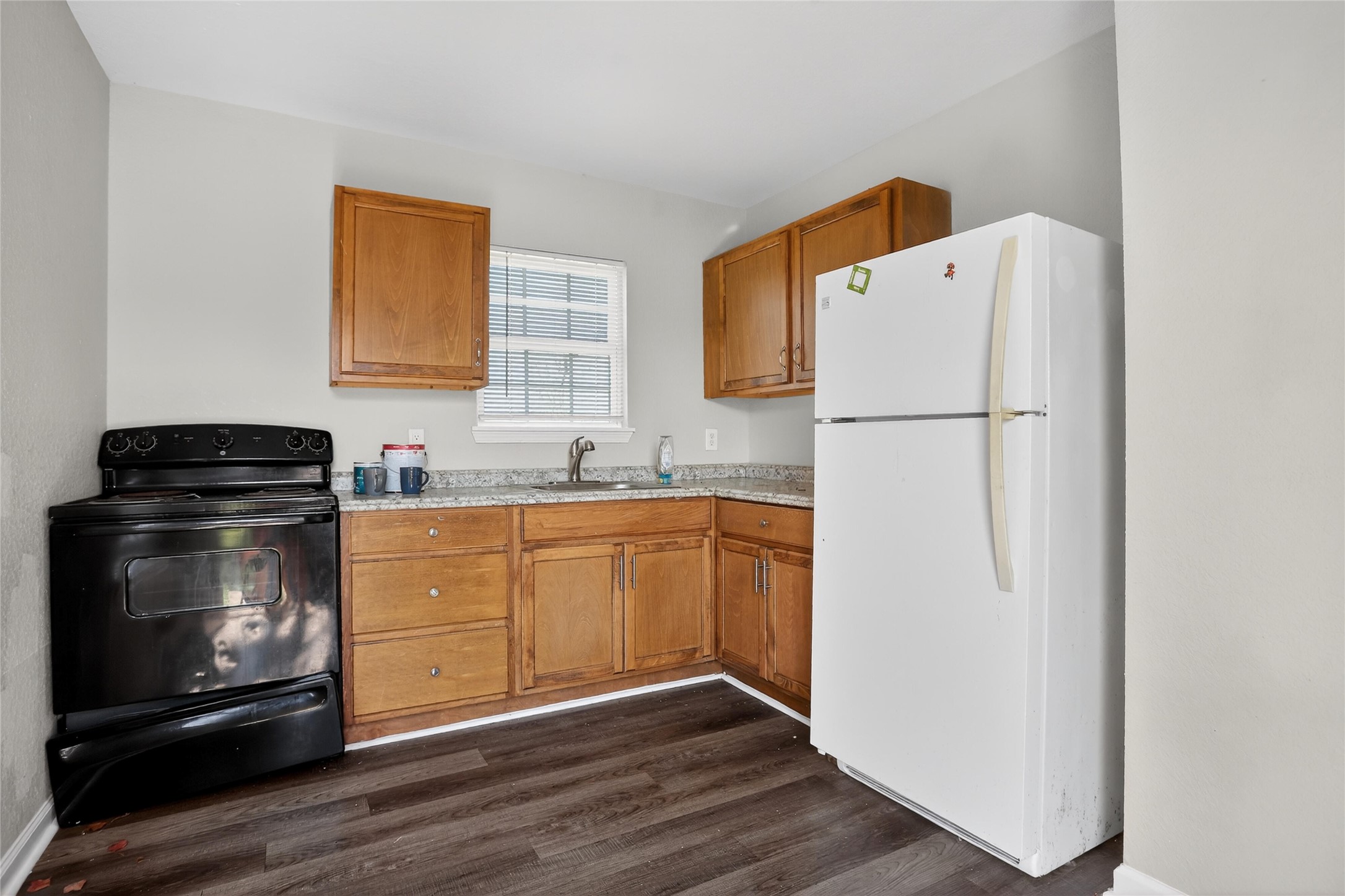 1711-17 West 5th Street Freeport, TX 77541 - Photo 2 of 21
