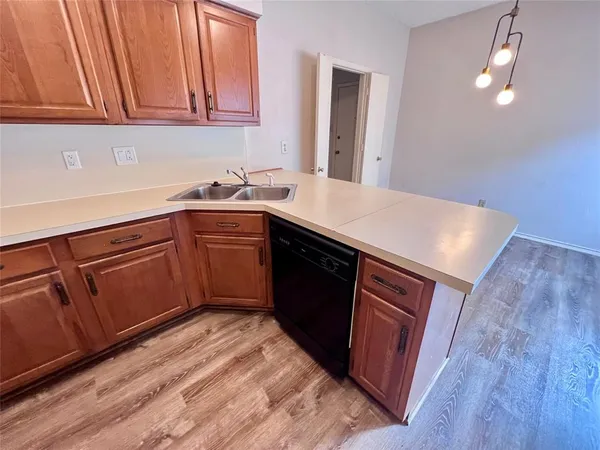 $2,225 | 1107 Rita Lane, Duncanville, TX 75116