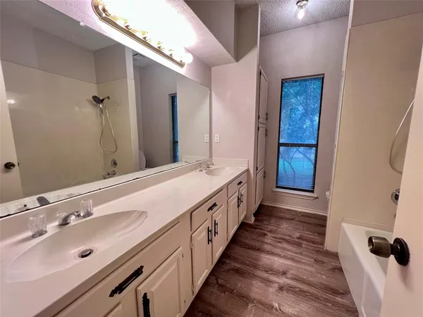 $2,225 | 1107 Rita Lane, Duncanville, TX 75116