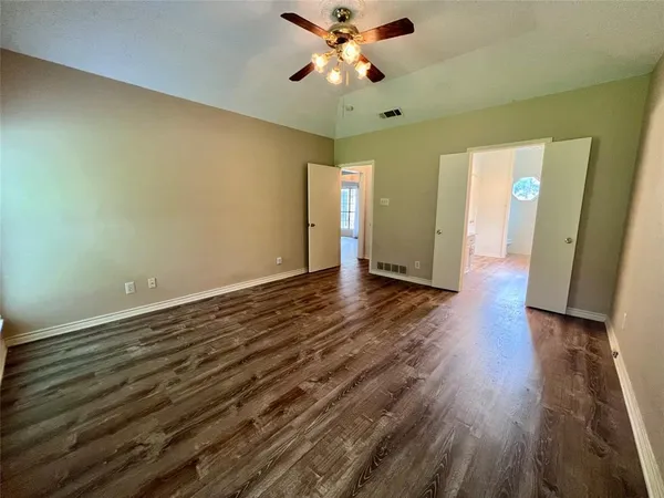 $2,225 | 1107 Rita Lane, Duncanville, TX 75116