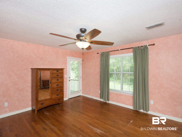 18700 East River Road South Silverhill, AL 36576 - Photo 19 of 32