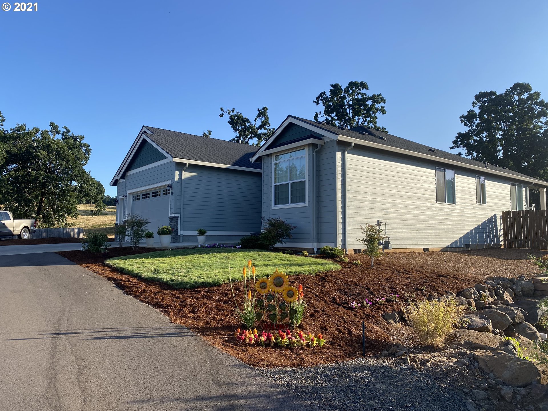 5785 Delaney Road Southeast Turner, OR 97392 - Photo 2 of 27