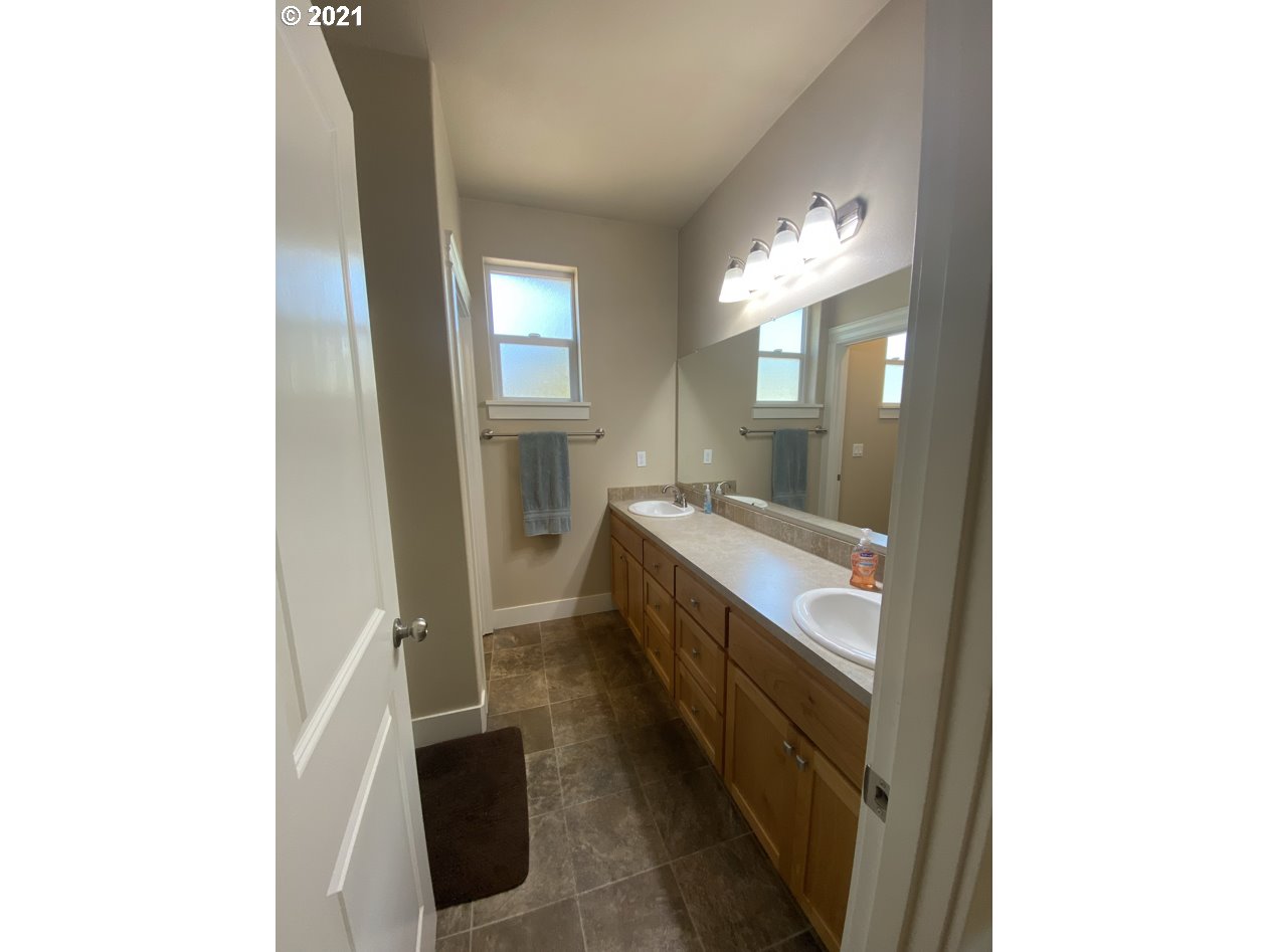 5785 Delaney Road Southeast Turner, OR 97392 - Photo 14 of 27