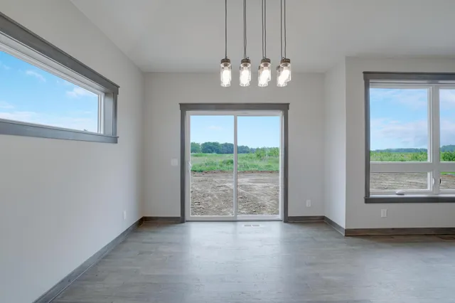 $719,900 | 909 Acorn Court, Hudson, WI 54016