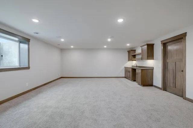 $719,900 | 909 Acorn Court, Hudson, WI 54016