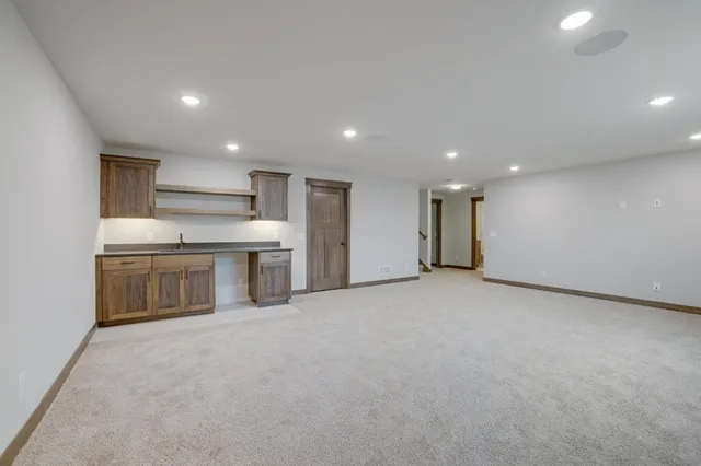 $719,900 | 909 Acorn Court, Hudson, WI 54016