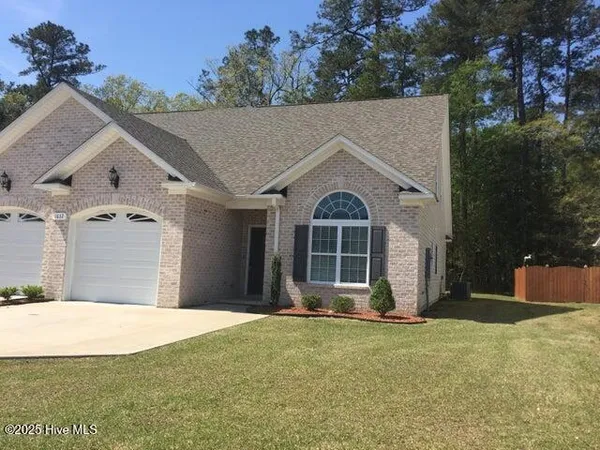 $2,000 | 1632 Cambria Drive, Unit B, Greenville, NC 27834