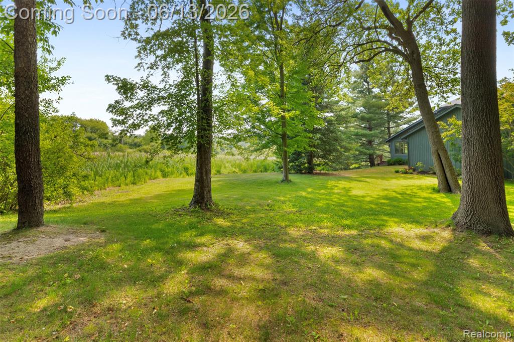 6186 Crane Road Ypsilanti, MI 48197 - Photo 5 of 53