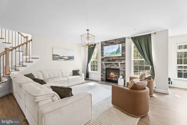 $950,000 | 42625 Richly Lane, Hollywood, MD 20636