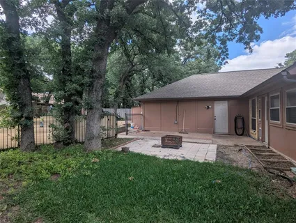 $320,000 | 1816 Crooked Lane, Fort Worth, TX 76112