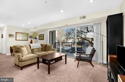 $279,000 | 1113 Primrose Court, Unit 204, Annapolis, MD 21403