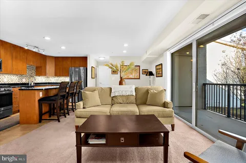 $269,000 | 1113 Primrose Court, Unit 204, Annapolis, MD 21403