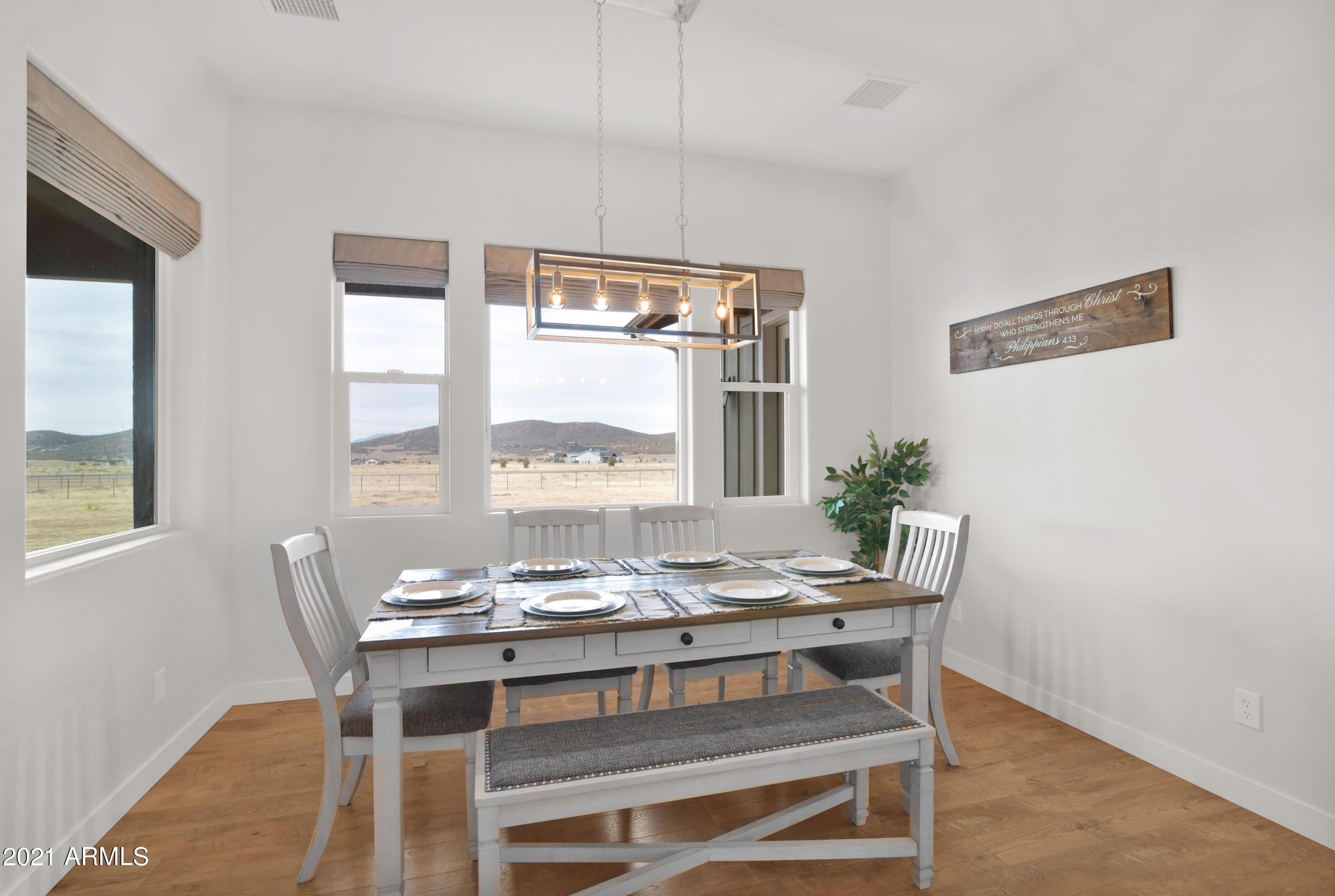 9600 North Manger Road Prescott, AZ 86305 - Photo 13 of 37 Dining with a View