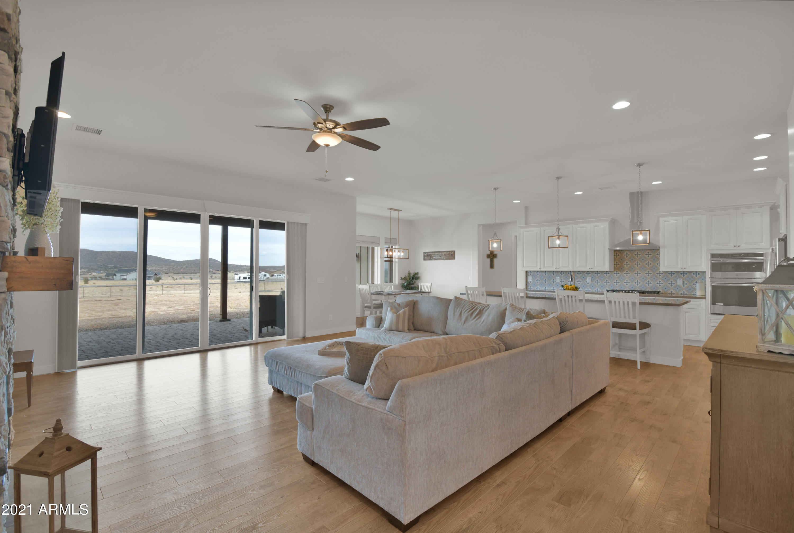 9600 North Manger Road Prescott, AZ 86305 - Photo 8 of 37 Oversized Sliding Glass Doors