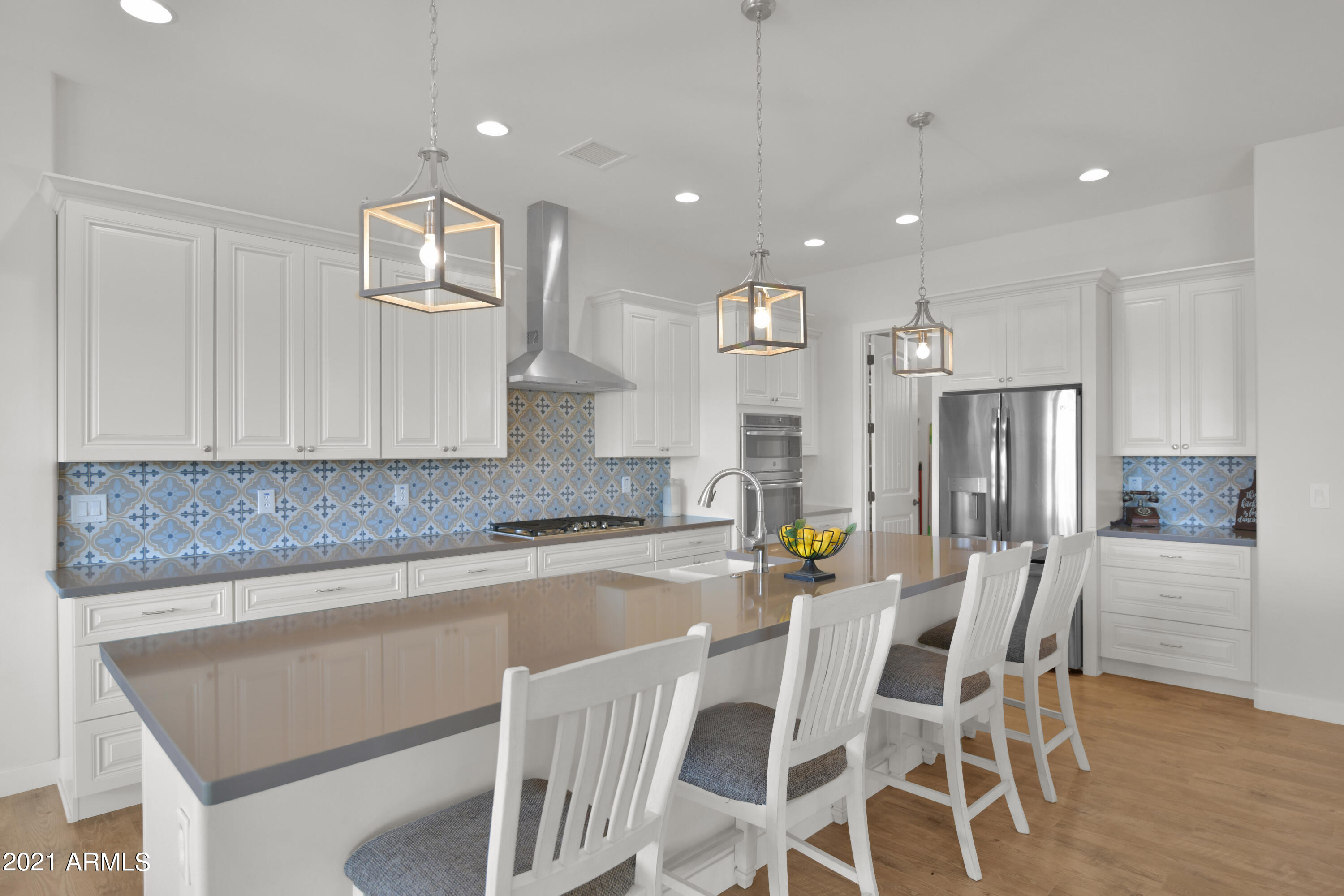 9600 North Manger Road Prescott, AZ 86305 - Photo 10 of 37 Kitchen with Oversized Island