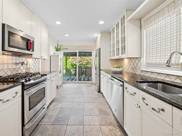 $1,150,000 | 23 Fraser Street, Pelham, NY 10803