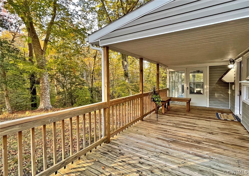 12333 Harcum Road Gloucester, VA 23061 - Photo 31 of 50 Covered Side Deck