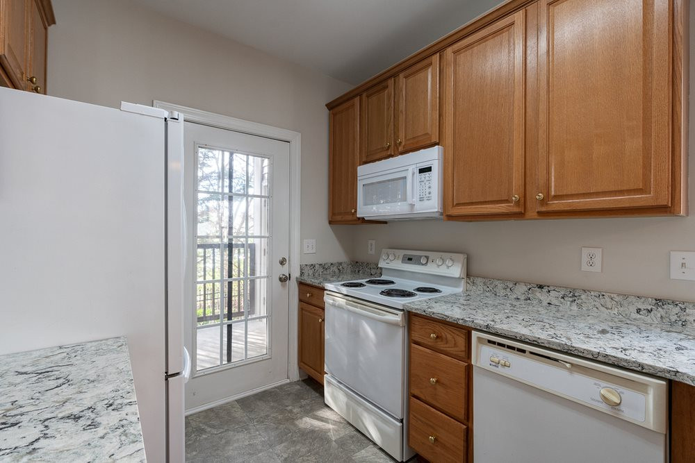 7022 Sandy Forks Road, Unit 201 Raleigh, NC 27609 - Photo 12 of 30 Kitchen