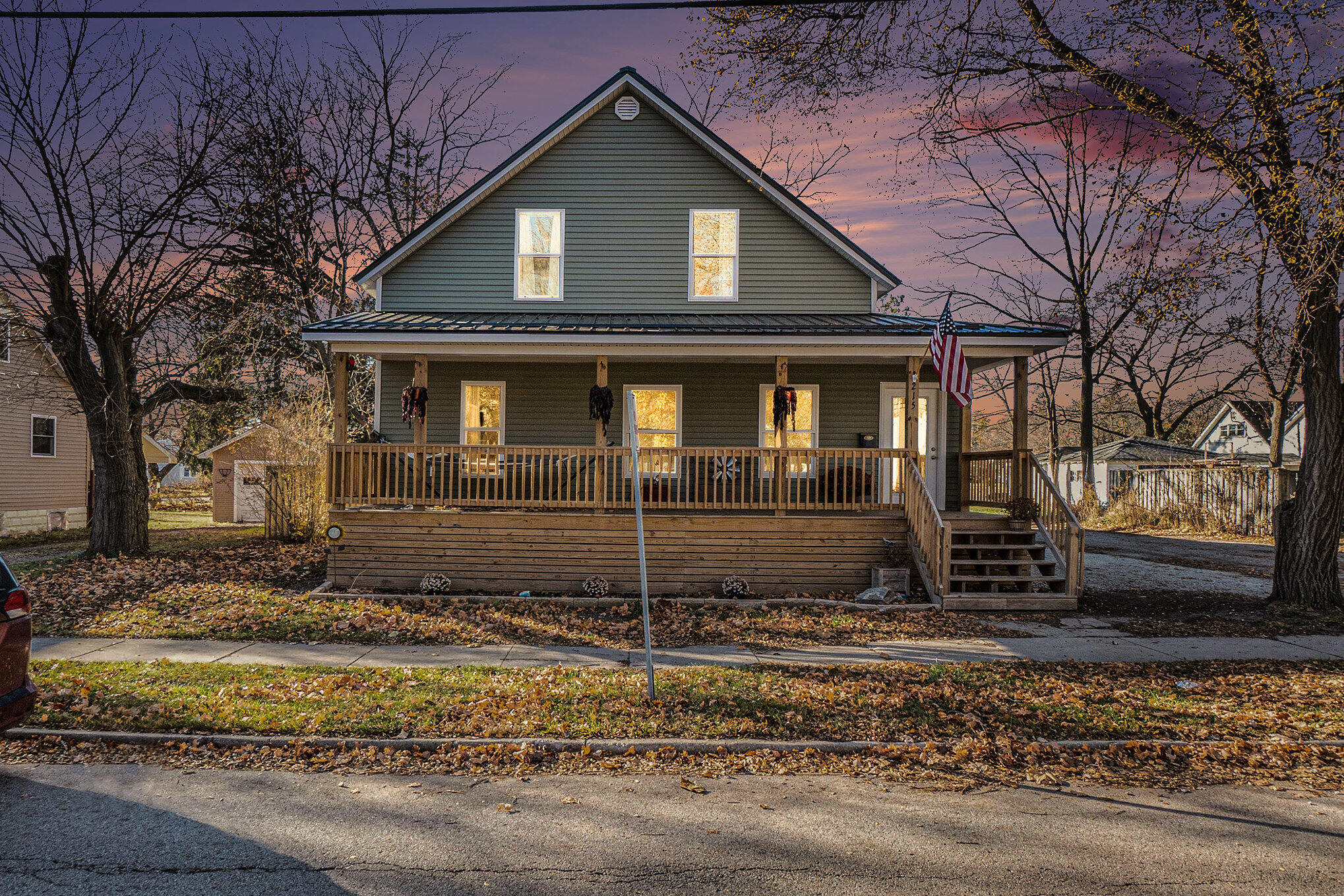 215 S Division - the curb appeal!