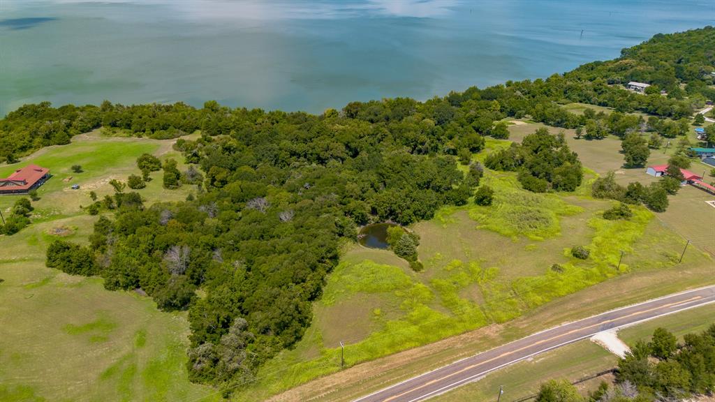 709 N Dawson, TX 76639 - Photo 6 of 10 a view of a lake from a balcony