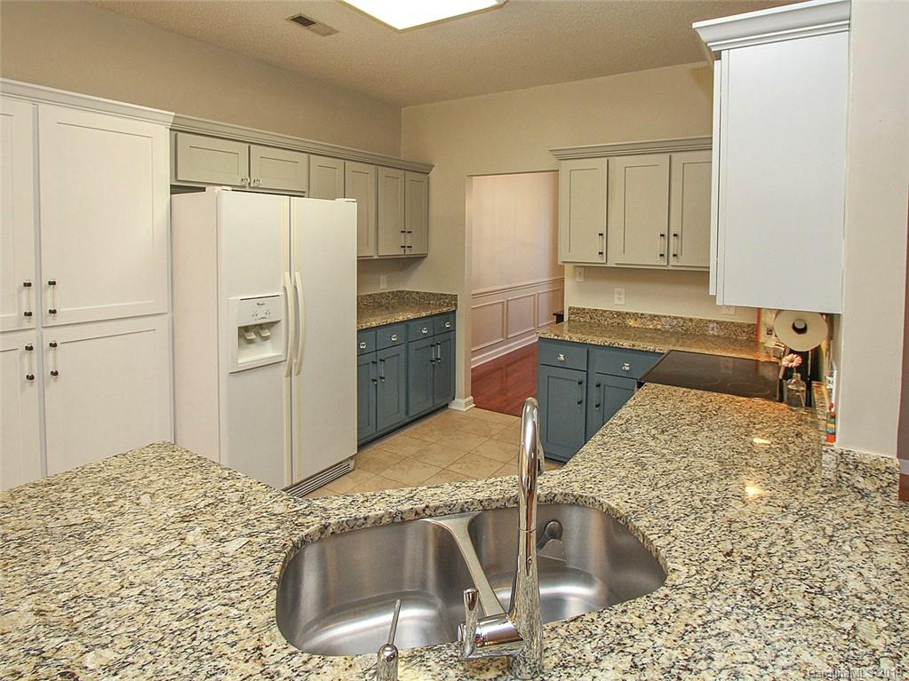 2144 Kilkenney Hill Road Matthews, NC 28105 - Photo 8 of 28 Gallery Image 8