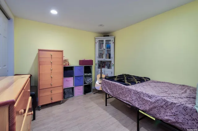 $4,700 | 15 Janet Drive, Plainview, NY 11803